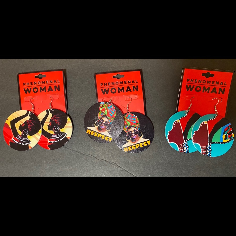Women’s earrings